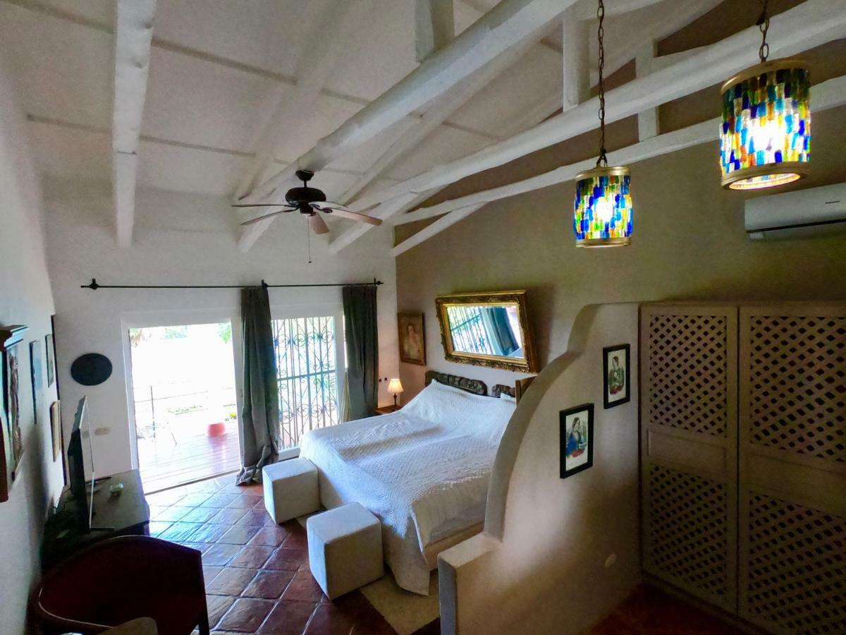 ボカ・チカ Boca Brava Paradise Bed & Breakfast エクステリア 写真